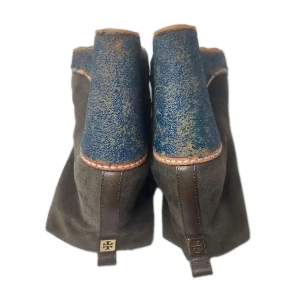 Tory Burch Vicki Wedge Platform Ankle Booties Size 7 Olive Green Suede Gum Sole